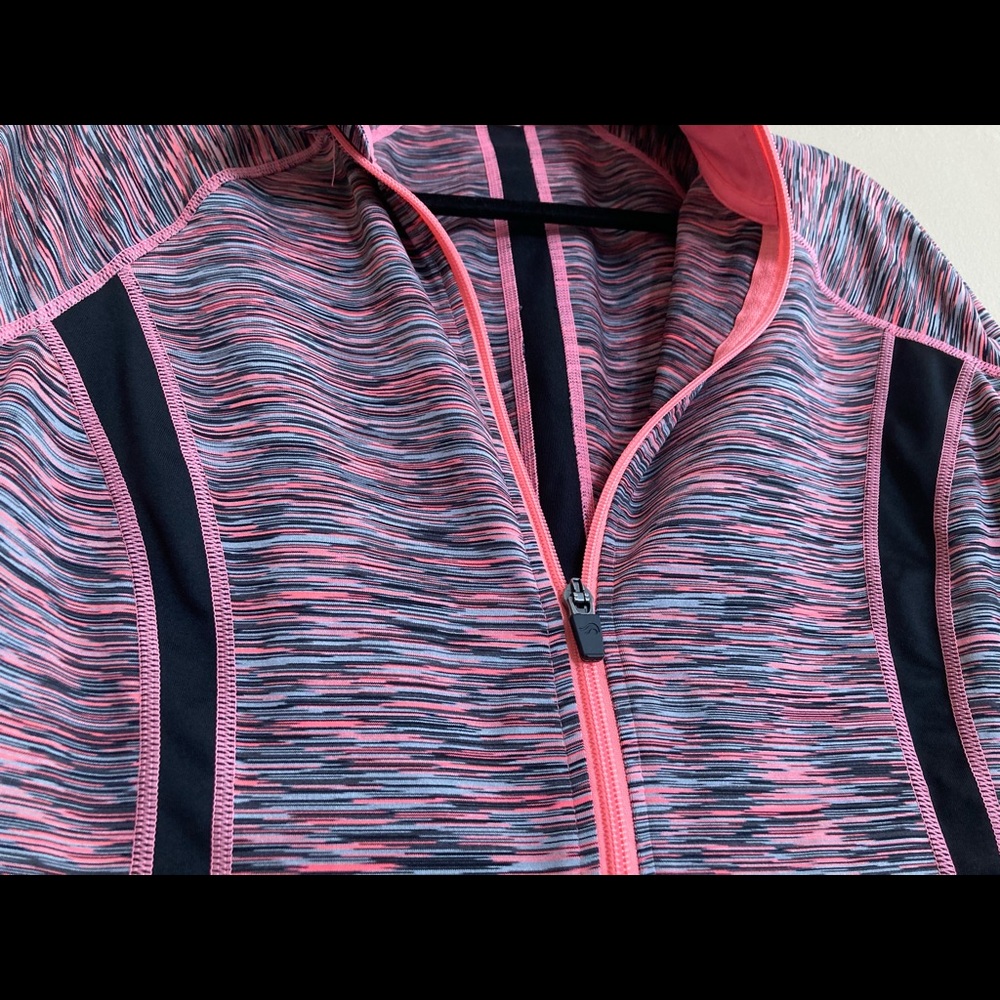 Active light jacket! - Picture 2 of 6